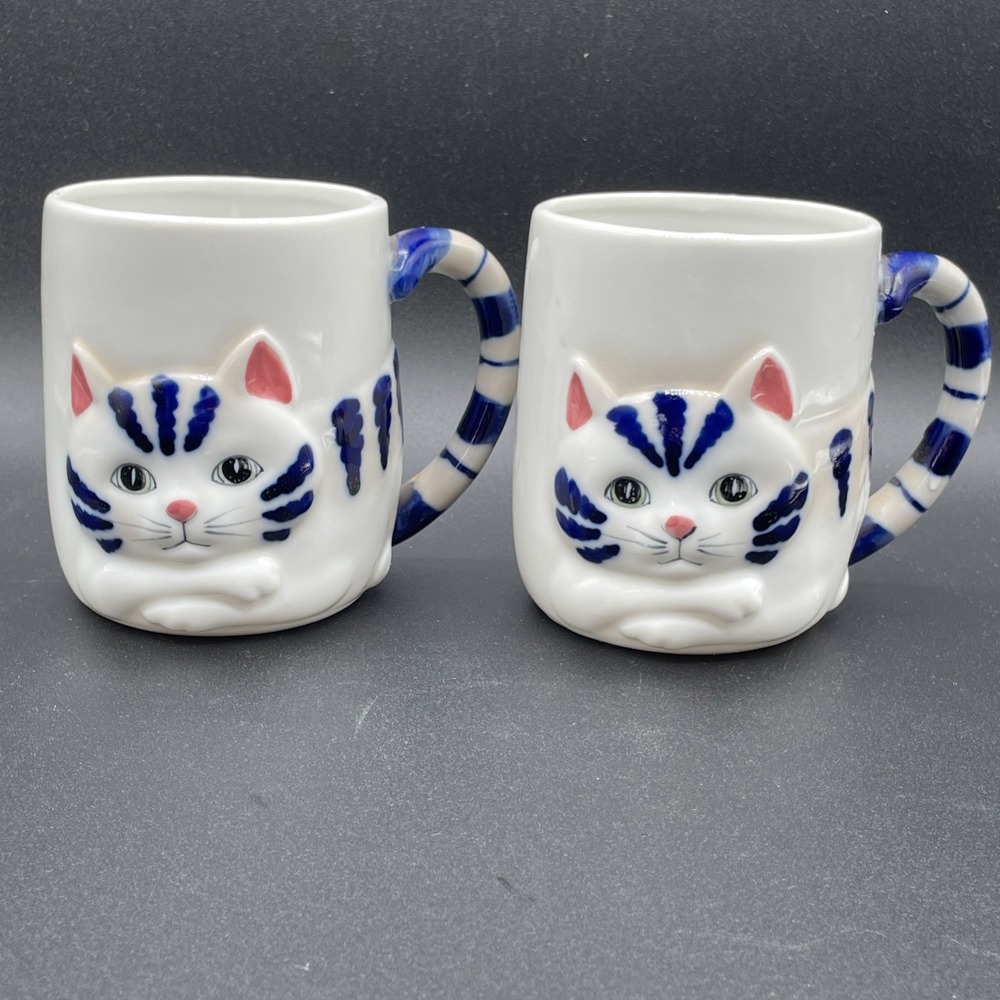 Vintage Henriksen Imports 3D Striped Cat Tail Handle Coffee Mug Kitty Blue White